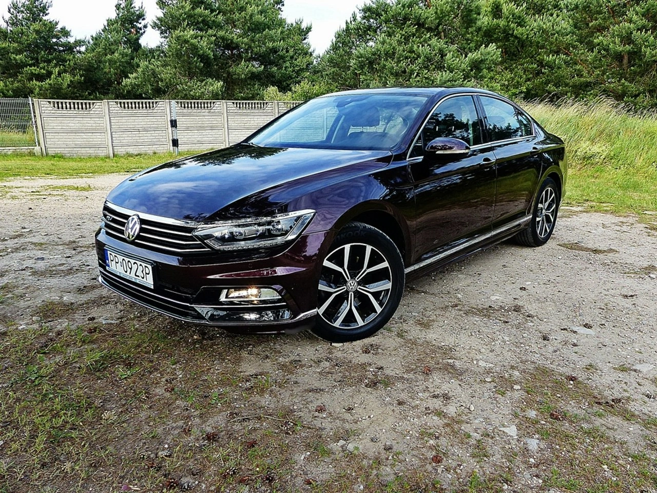 Volkswagen Passat - Zdjęcie 14