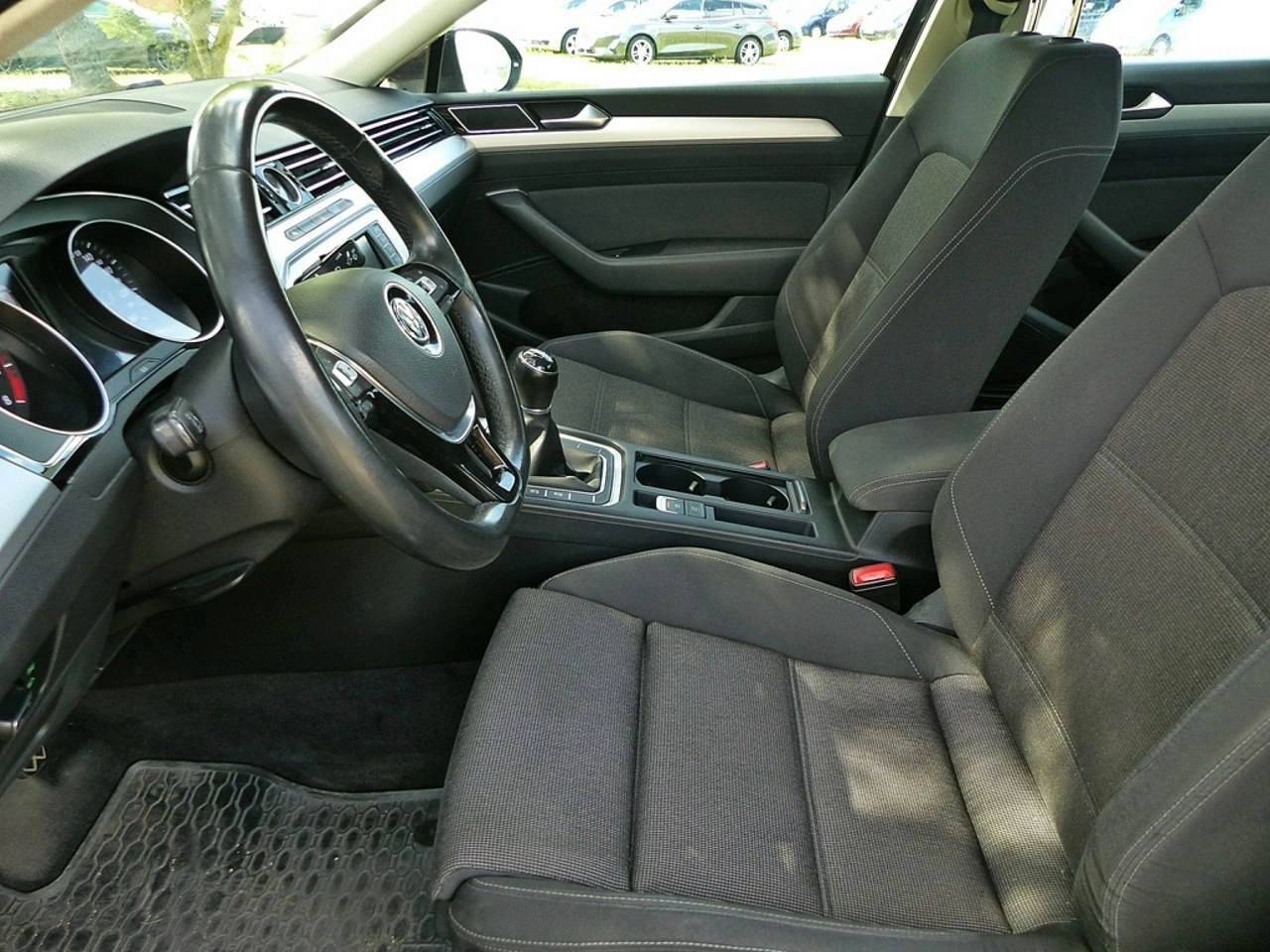 Volkswagen Passat - Zdjęcie 18