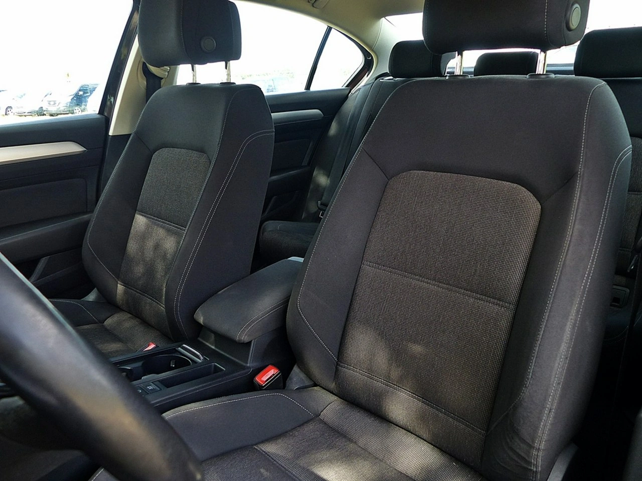 Volkswagen Passat - Zdjęcie 19