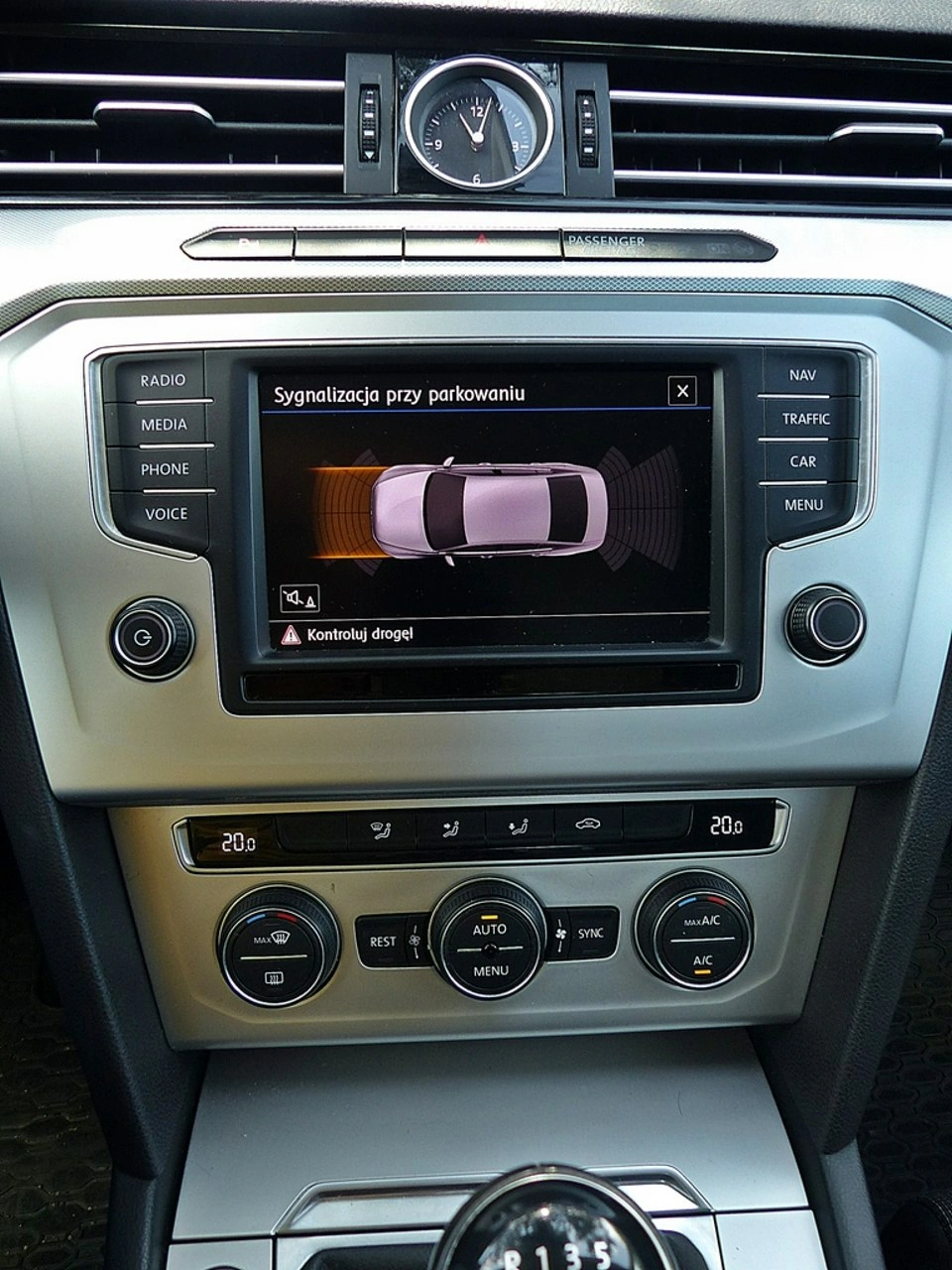 Volkswagen Passat - Zdjęcie 30