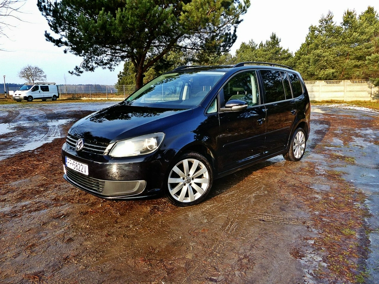 Volkswagen Touran - Zdjęcie 17