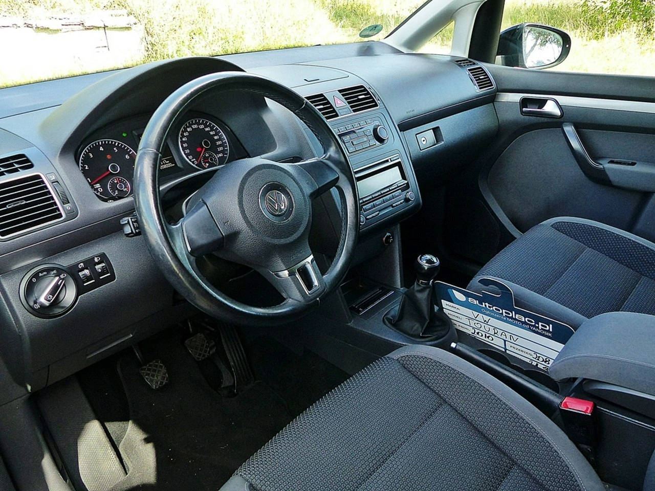 Volkswagen Touran - Zdjęcie 19