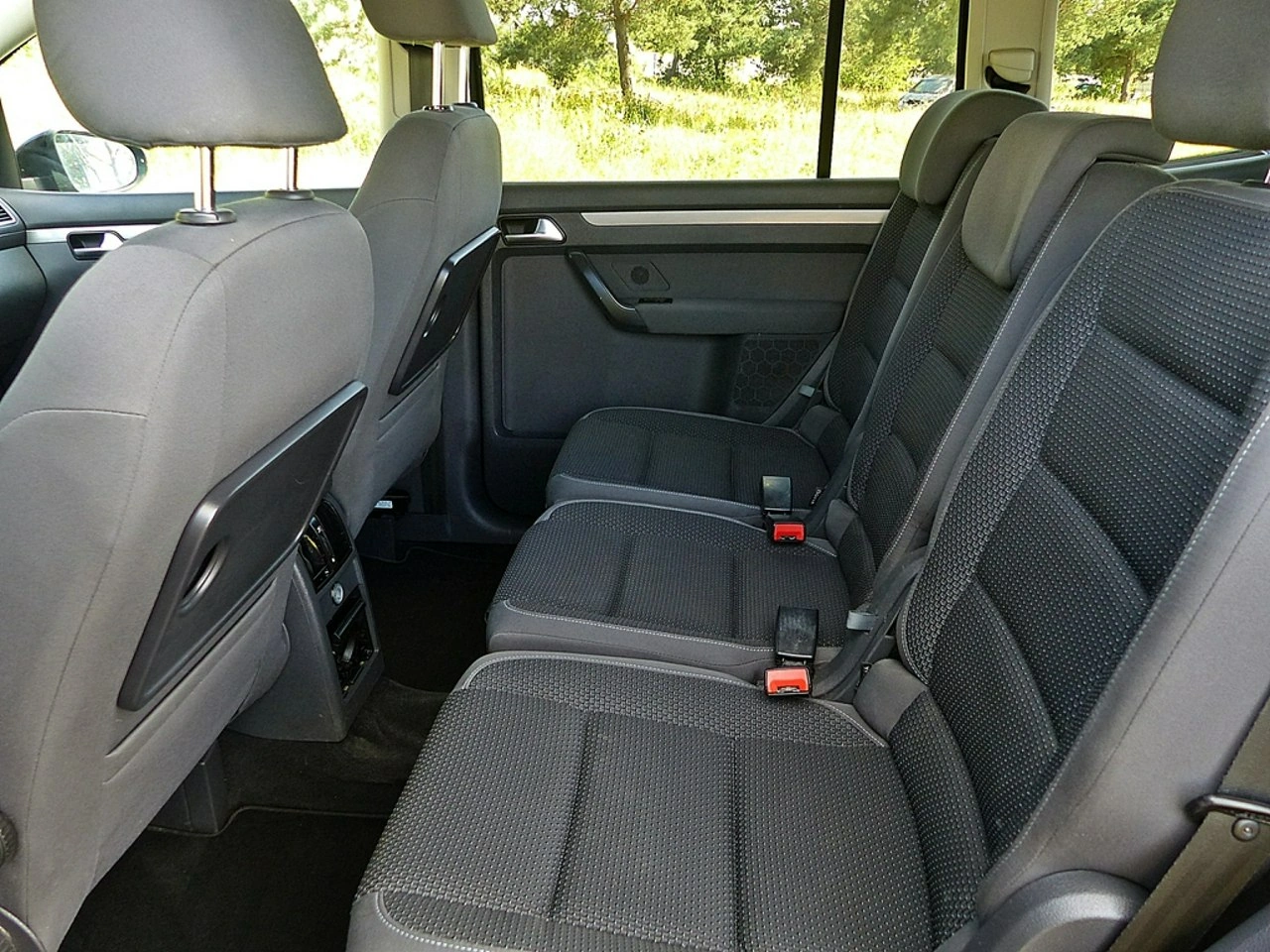 Volkswagen Touran - Zdjęcie 23