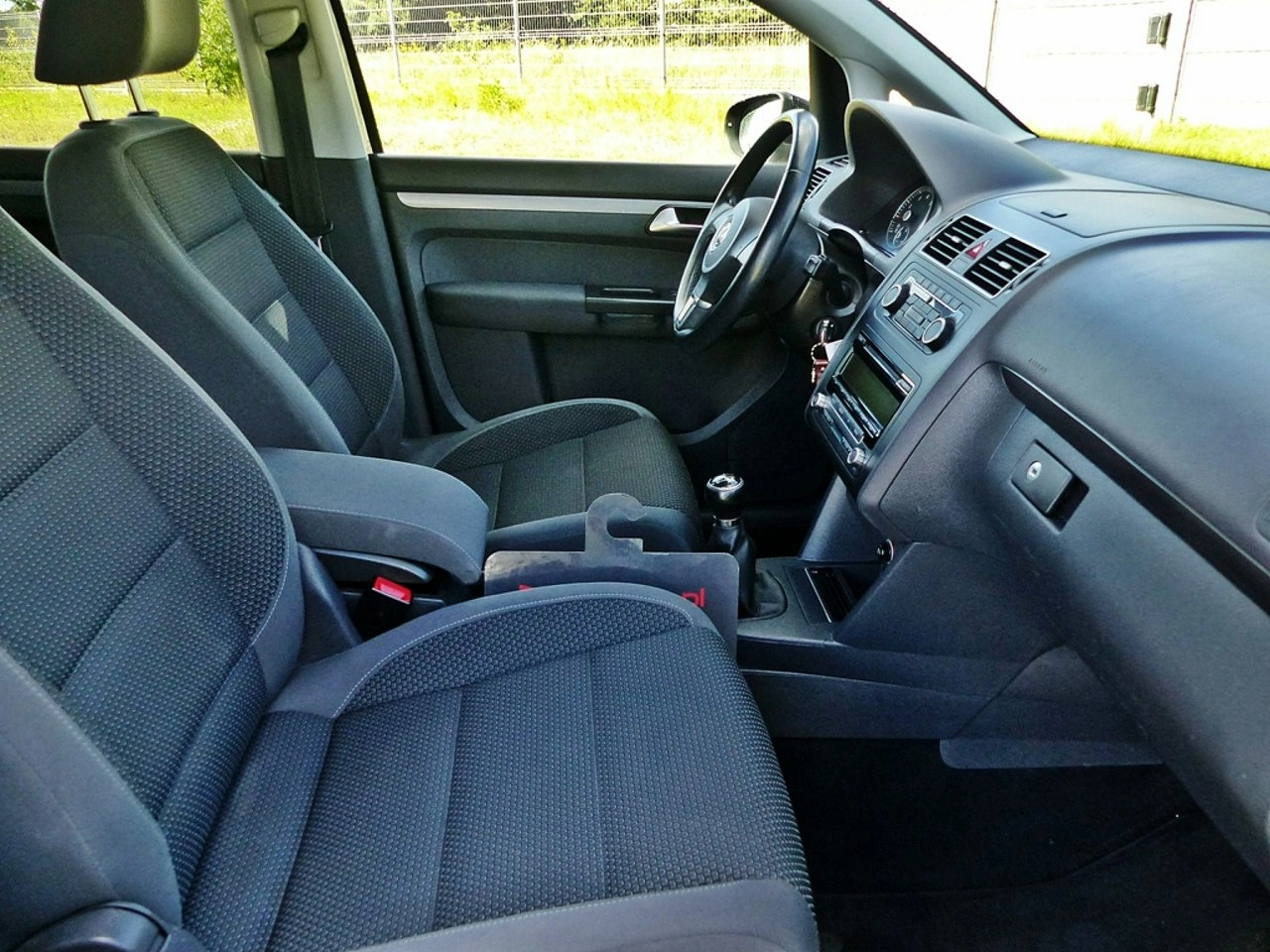 Volkswagen Touran - Zdjęcie 27