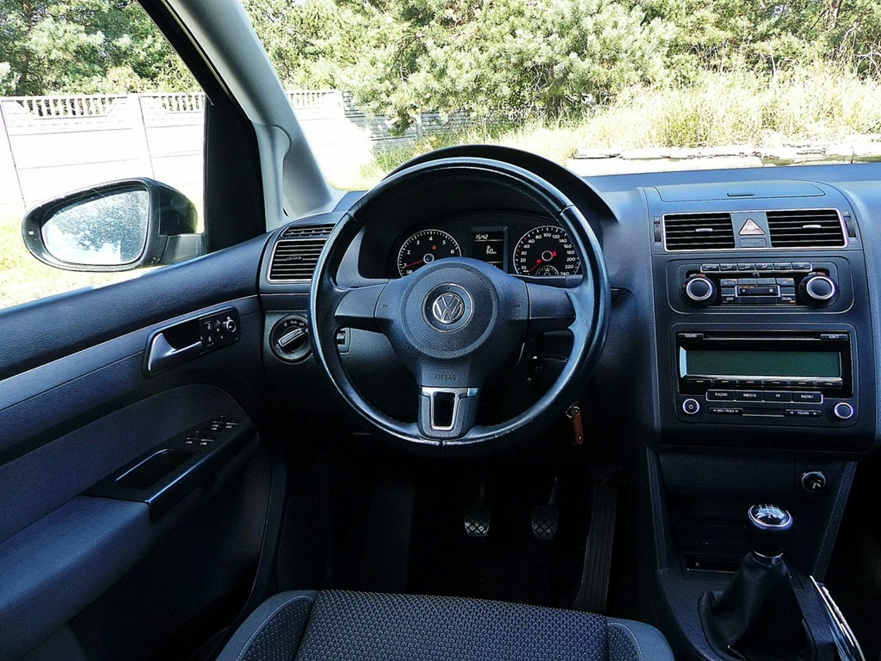 Volkswagen Touran - Zdjęcie 35