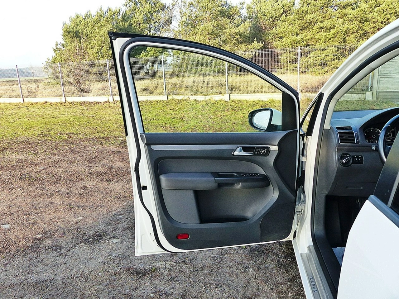 Volkswagen Touran - Zdjęcie 16