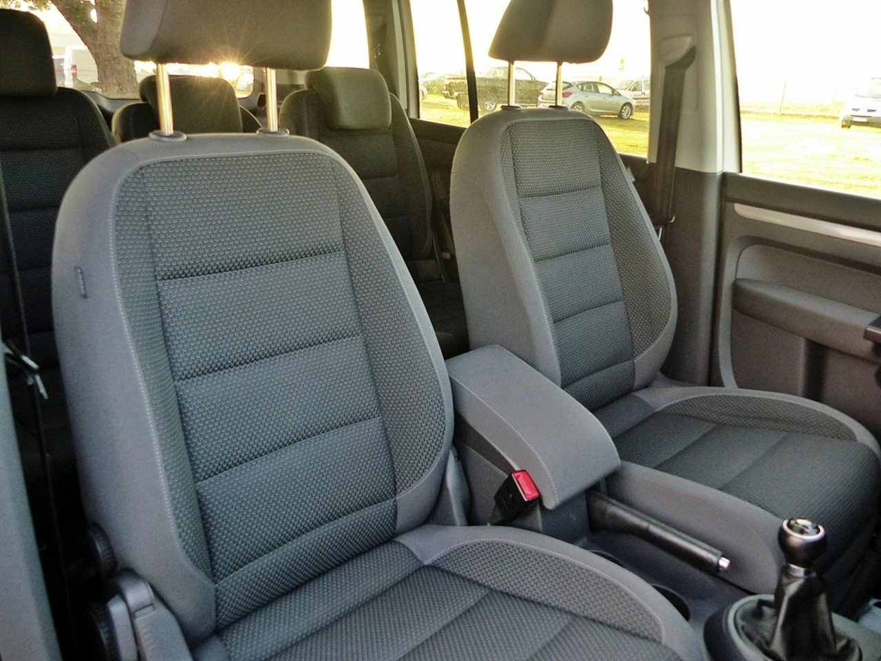 Volkswagen Touran - Zdjęcie 26