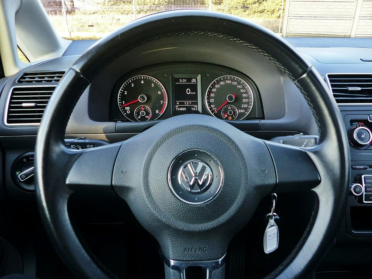 Volkswagen Touran - Zdjęcie 27