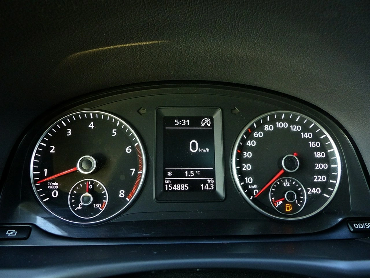 Volkswagen Touran - Zdjęcie 28