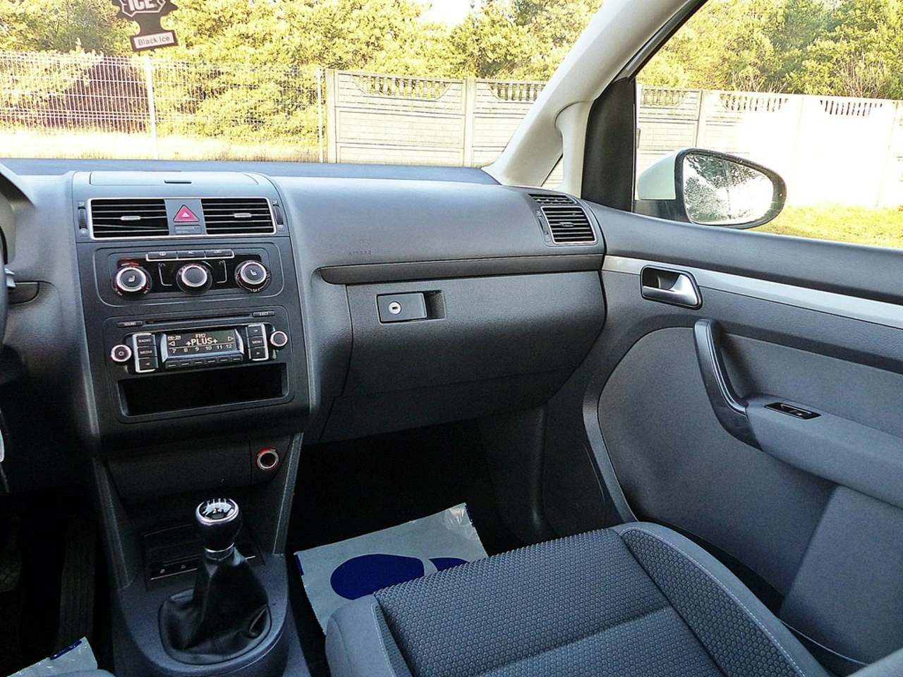 Volkswagen Touran - Zdjęcie 36