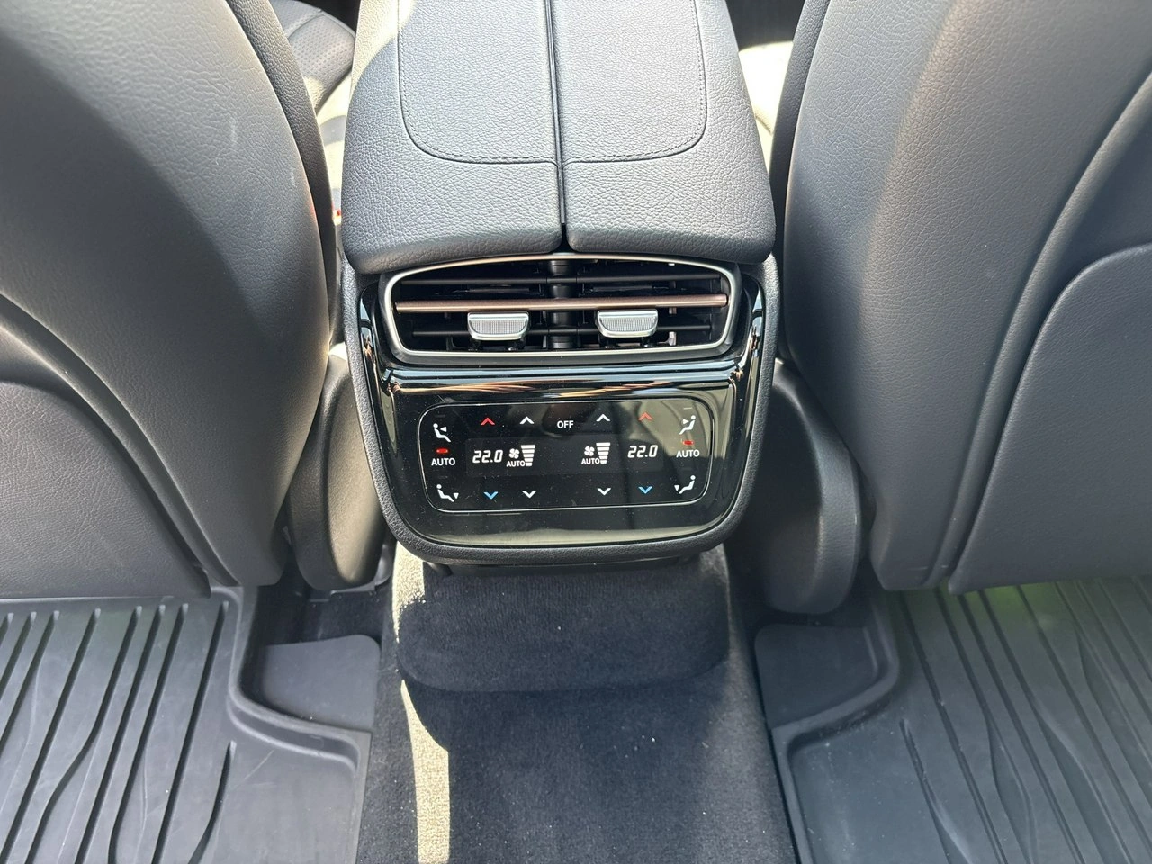 Mercedes EQE - Zdjęcie 13