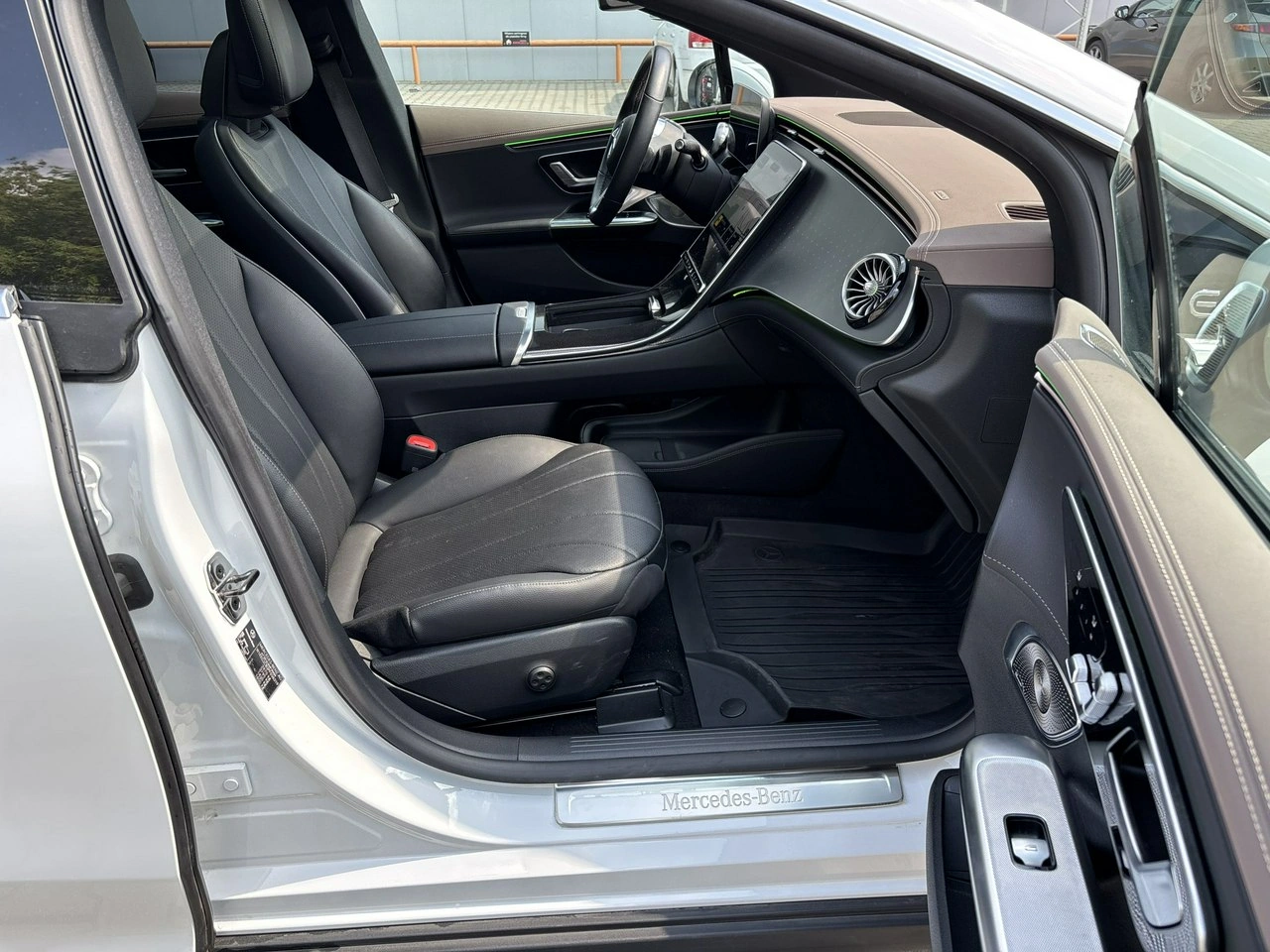 Mercedes EQE - Zdjęcie 19