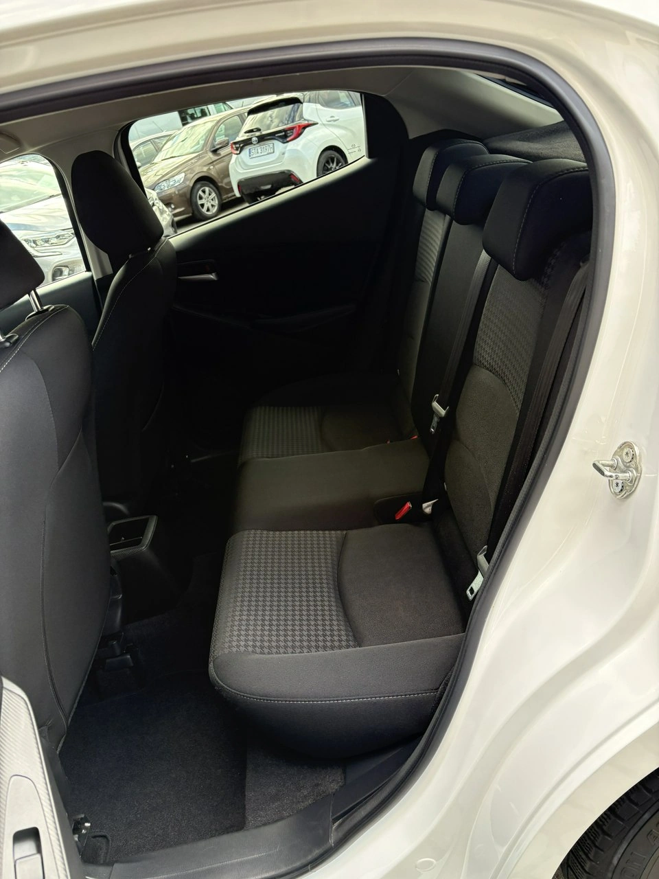 Mazda 2 - Zdjęcie 12
