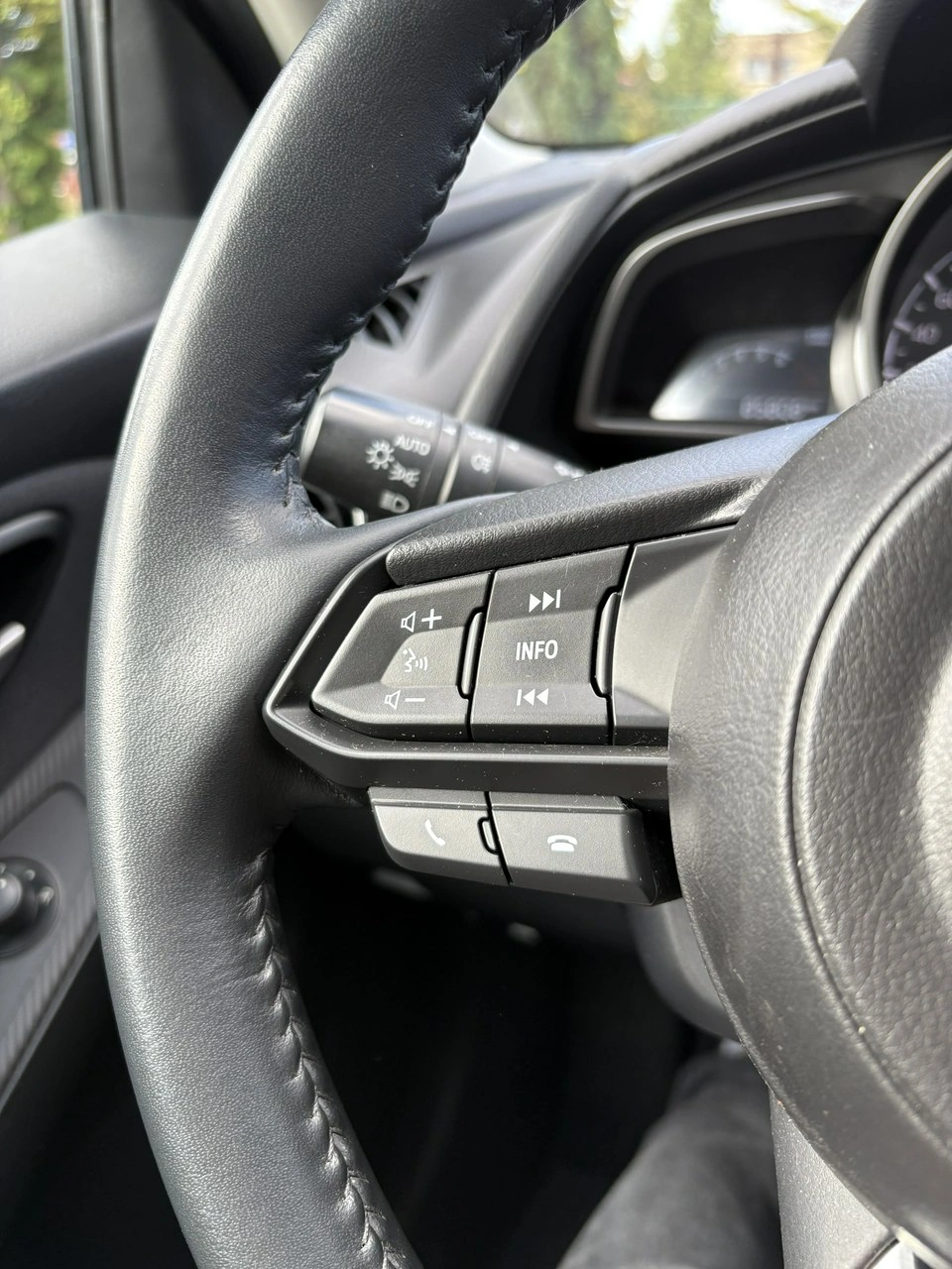 Mazda 2 - Zdjęcie 16
