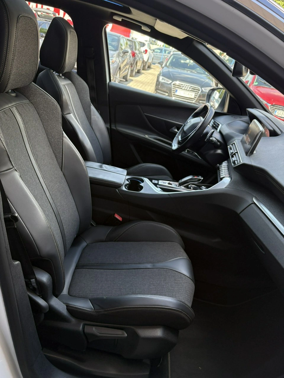 Peugeot 3008 - Zdjęcie 18