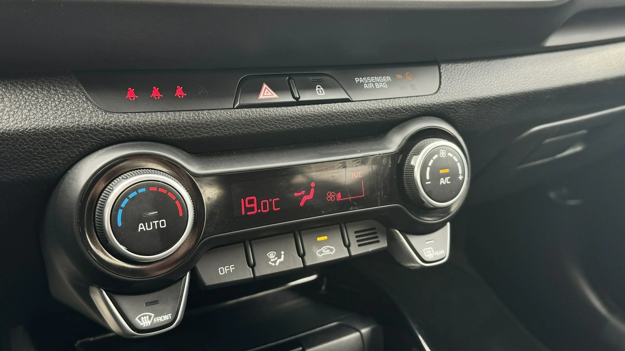 Kia Stonic - Zdjęcie 10
