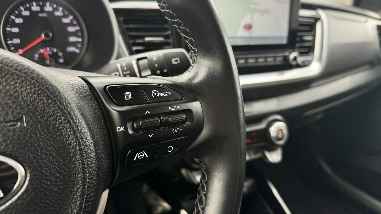 Kia Stonic - Zdjęcie 13