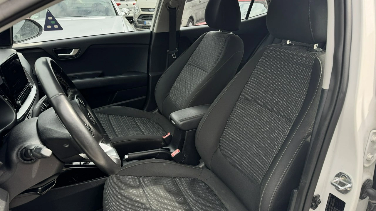 Kia Stonic - Zdjęcie 22