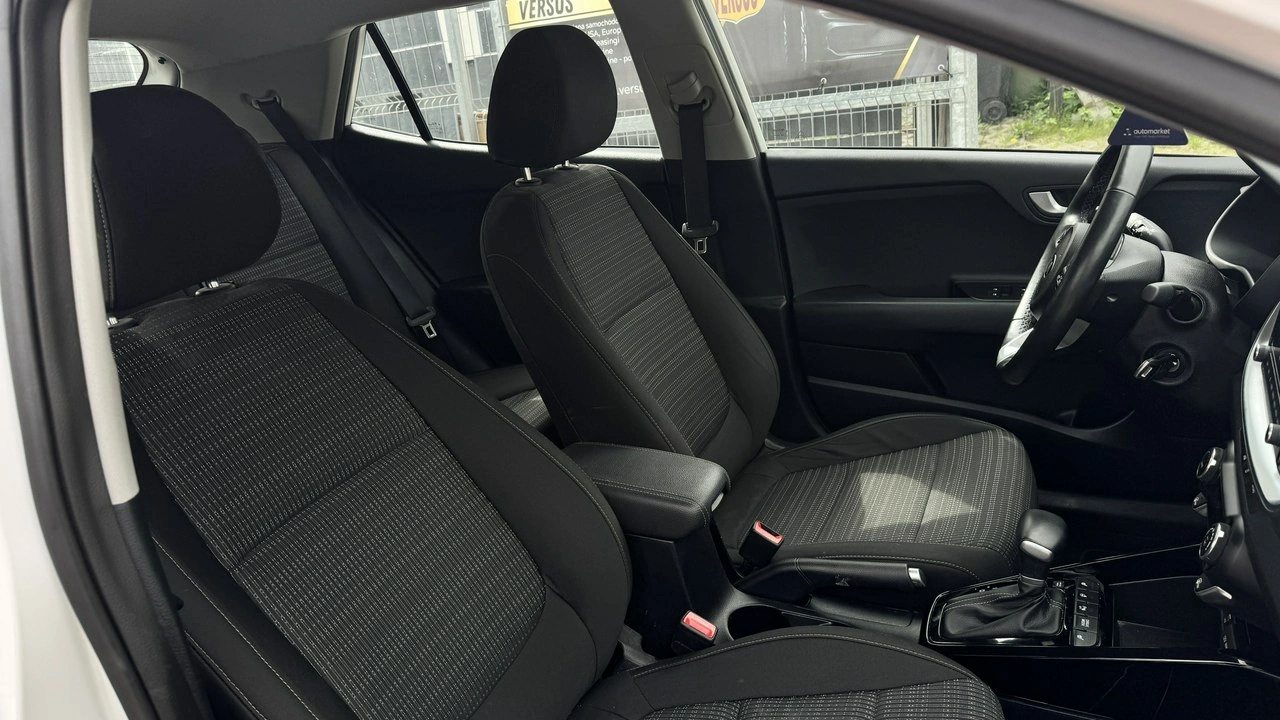 Kia Stonic - Zdjęcie 25