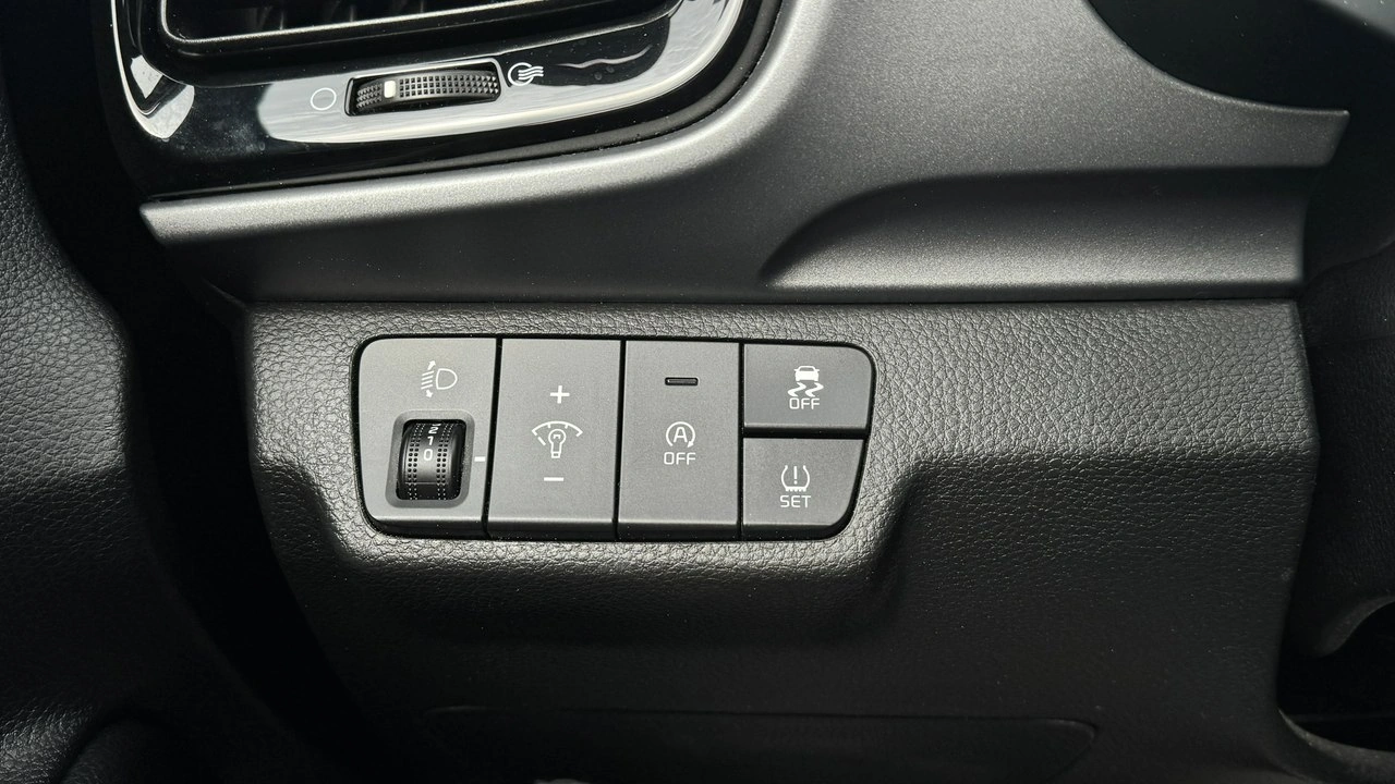 Kia Stonic - Zdjęcie 28