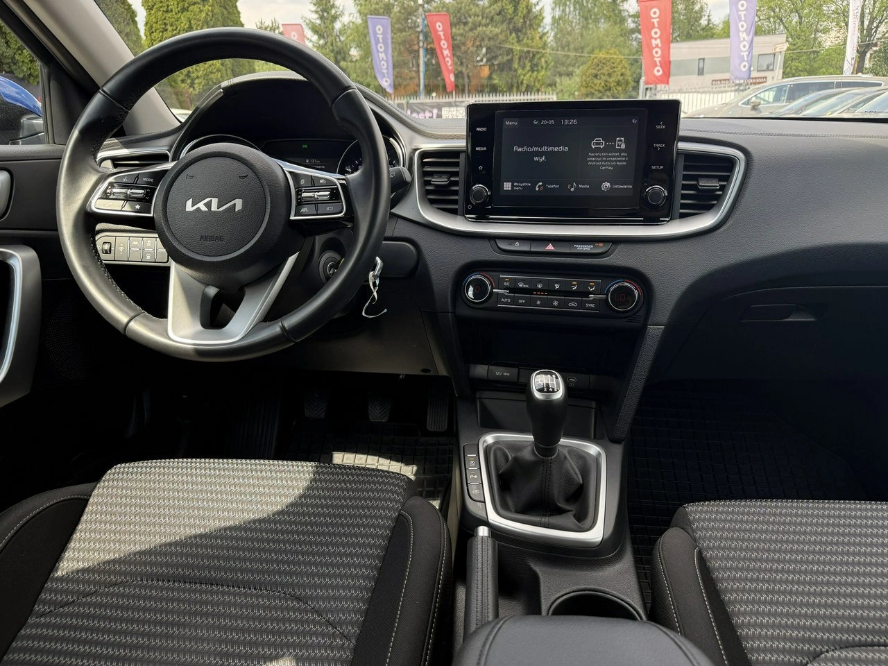 Kia Ceed - Zdjęcie 12