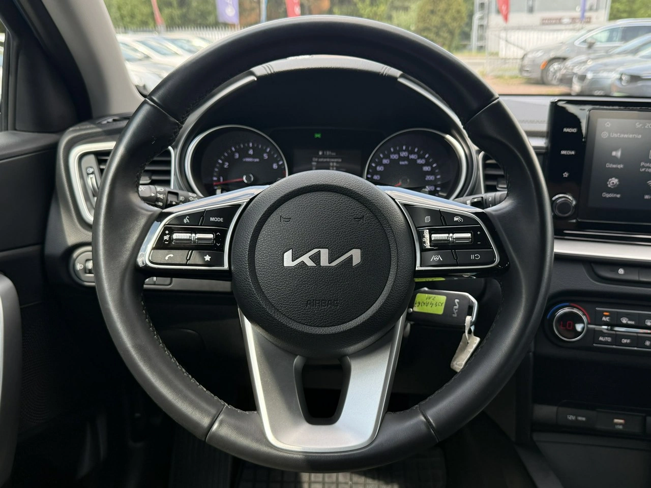 Kia Ceed - Zdjęcie 15