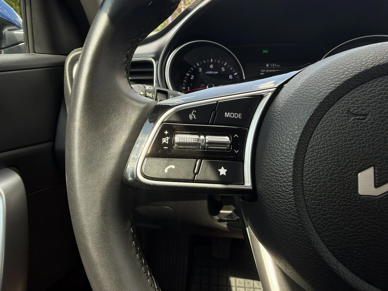 Kia Ceed - Zdjęcie 17