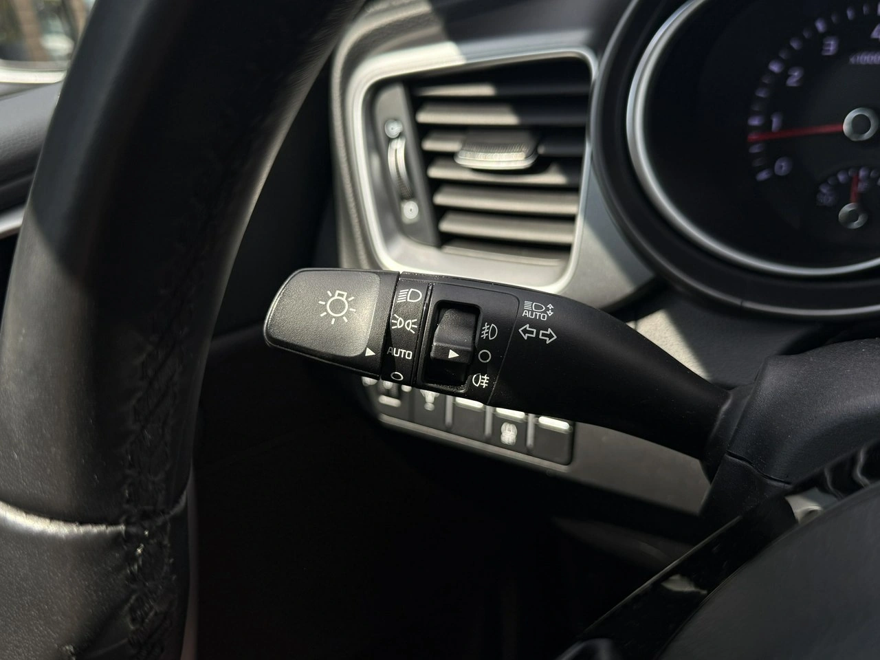 Kia Ceed - Zdjęcie 19