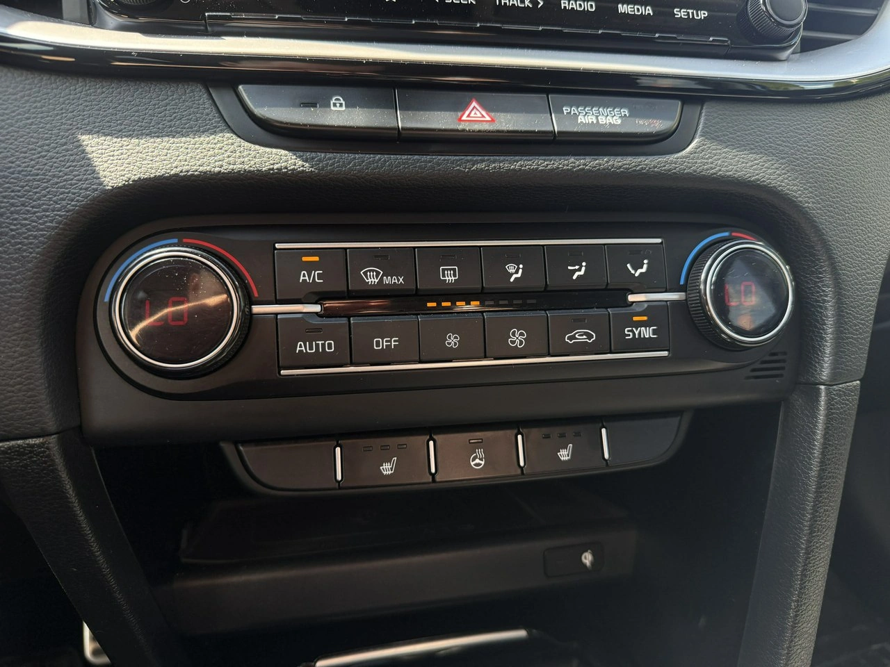 Kia Ceed - Zdjęcie 9