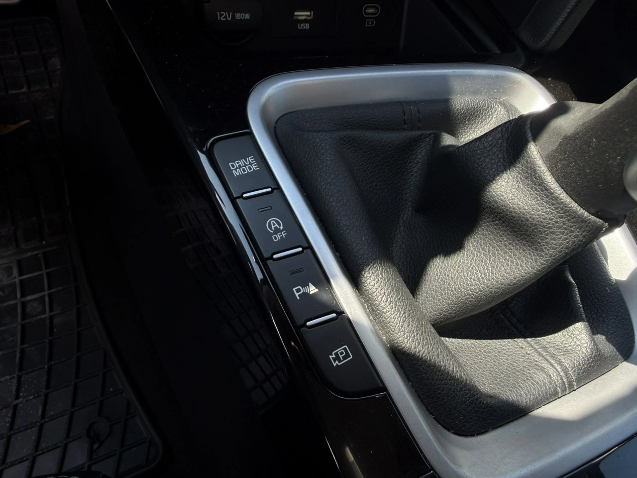 Kia Ceed - Zdjęcie 11