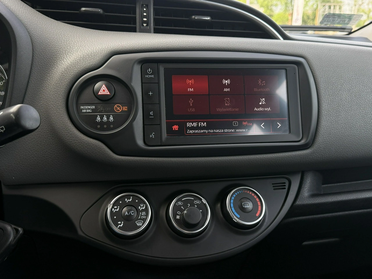 Toyota Yaris - Zdjęcie 20