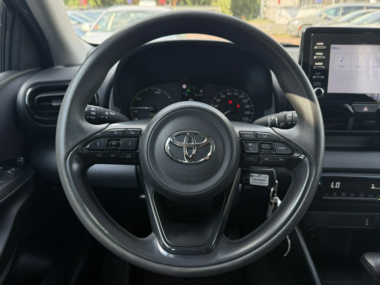 Toyota Yaris - Zdjęcie 14