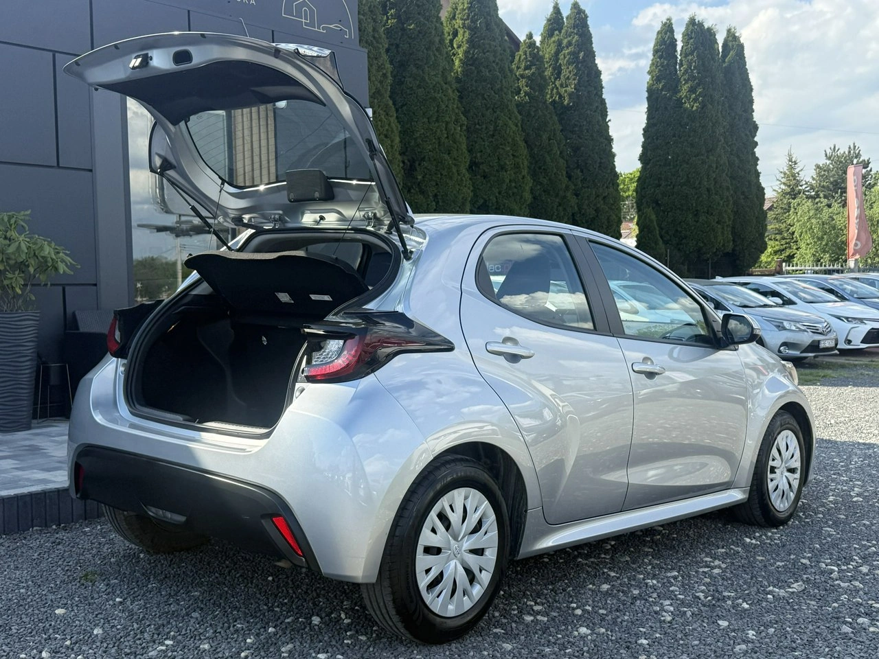 Toyota Yaris - Zdjęcie 32