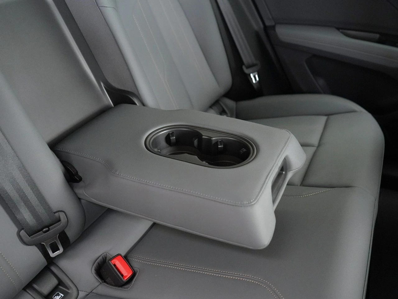 Audi Q4 e-tron - Zdjęcie 31