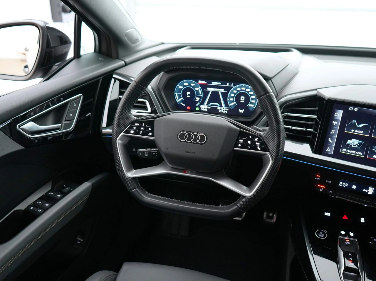 Audi Q4 e-tron - Zdjęcie 24