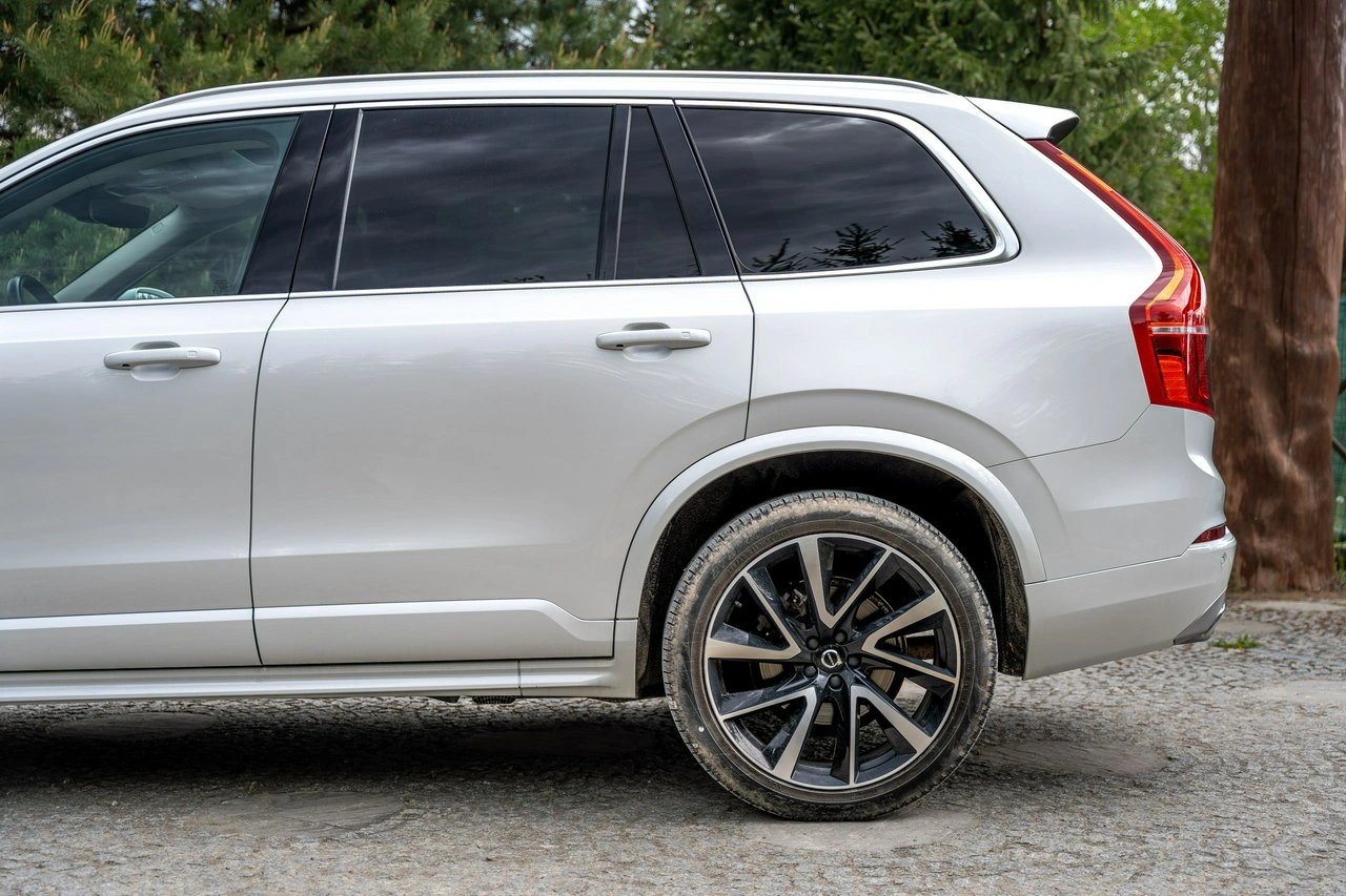 Volvo XC 90 - Zdjęcie 17