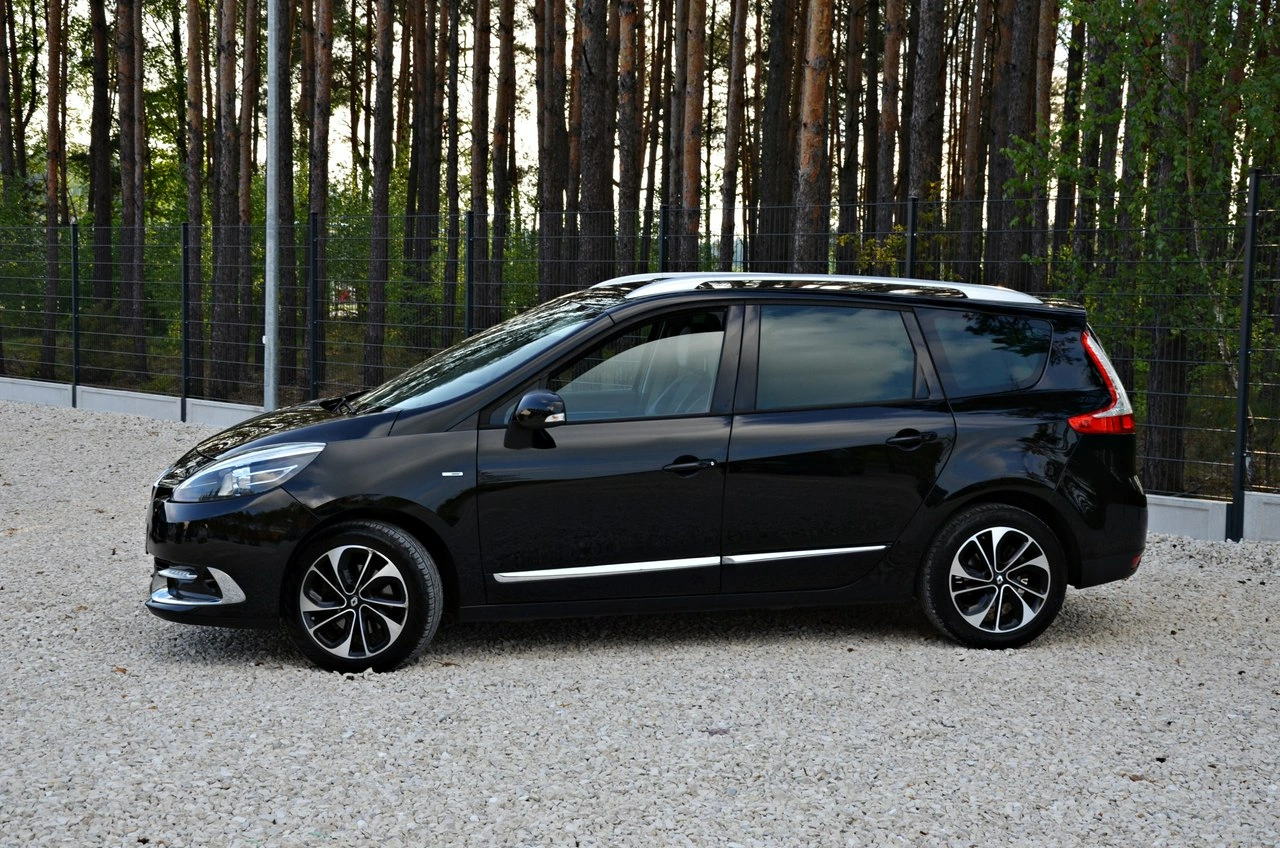 Renault Grand Scenic - Zdjęcie 17