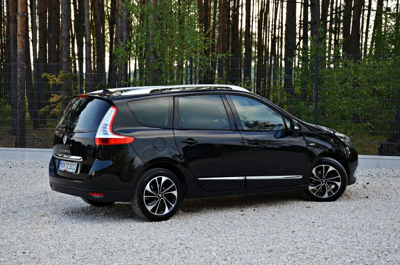 Renault Grand Scenic - Zdjęcie 23