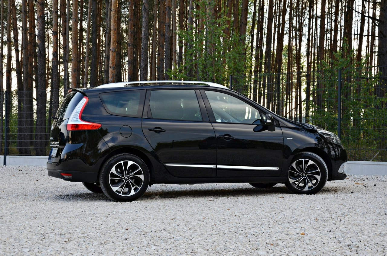 Renault Grand Scenic - Zdjęcie 24