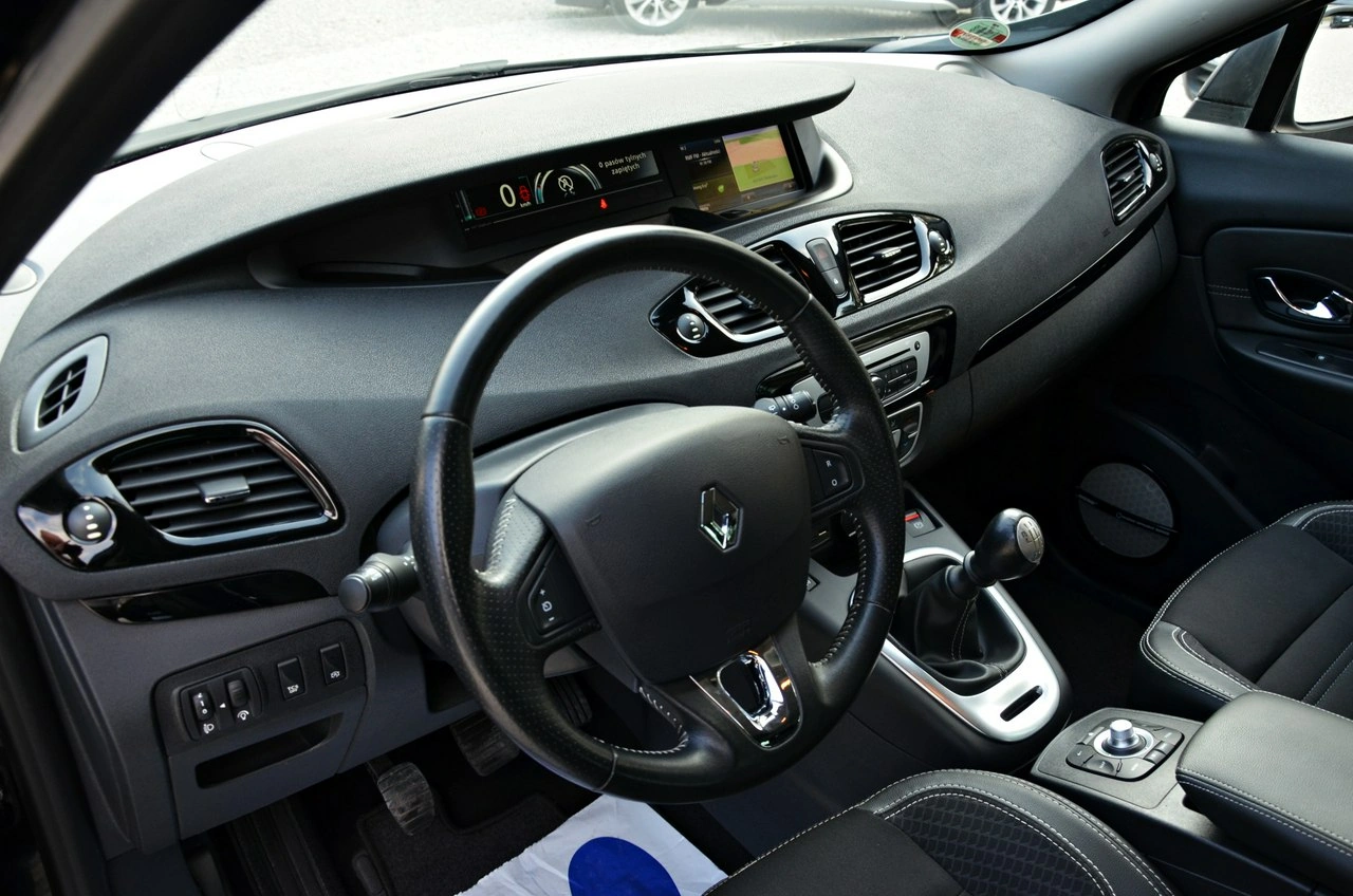 Renault Grand Scenic - Zdjęcie 27