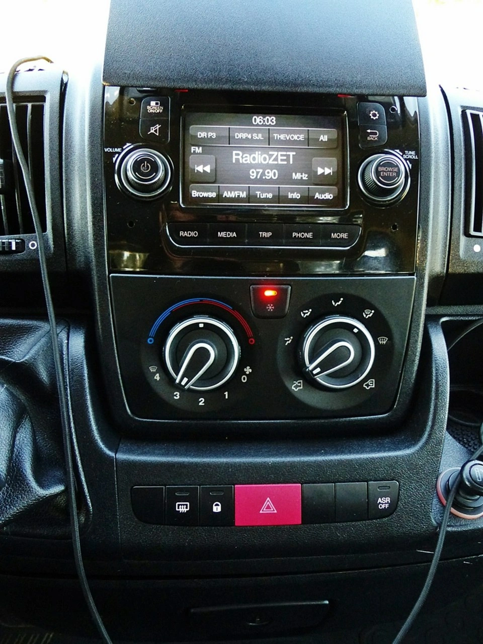 Peugeot Boxer - Zdjęcie 33