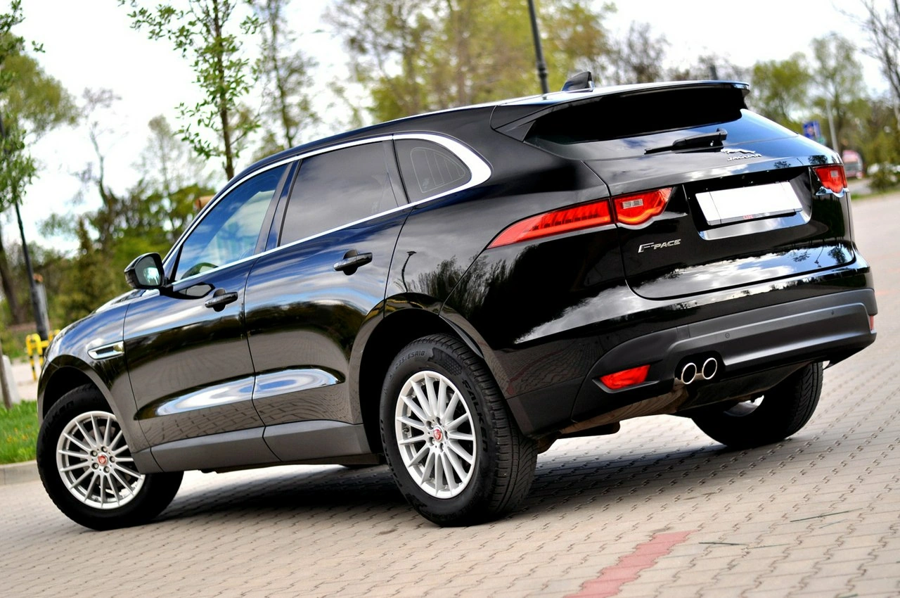 Jaguar F-Pace - Zdjęcie 1