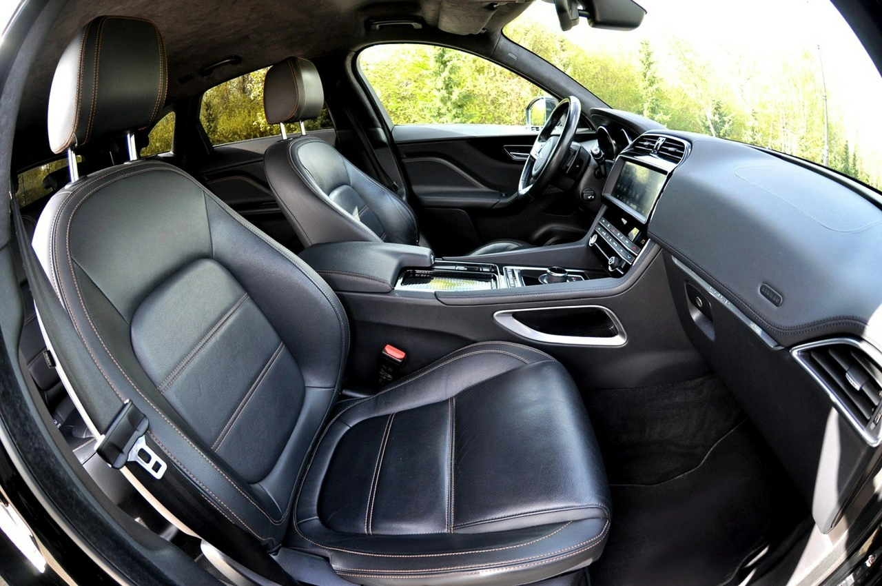 Jaguar F-Pace - Zdjęcie 6