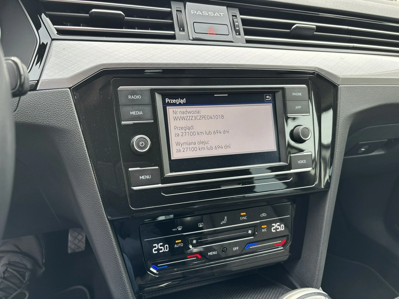 Volkswagen Passat - Zdjęcie 19