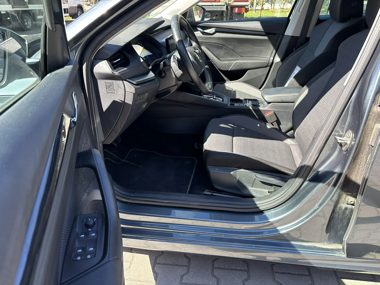 Skoda Octavia - Zdjęcie 10