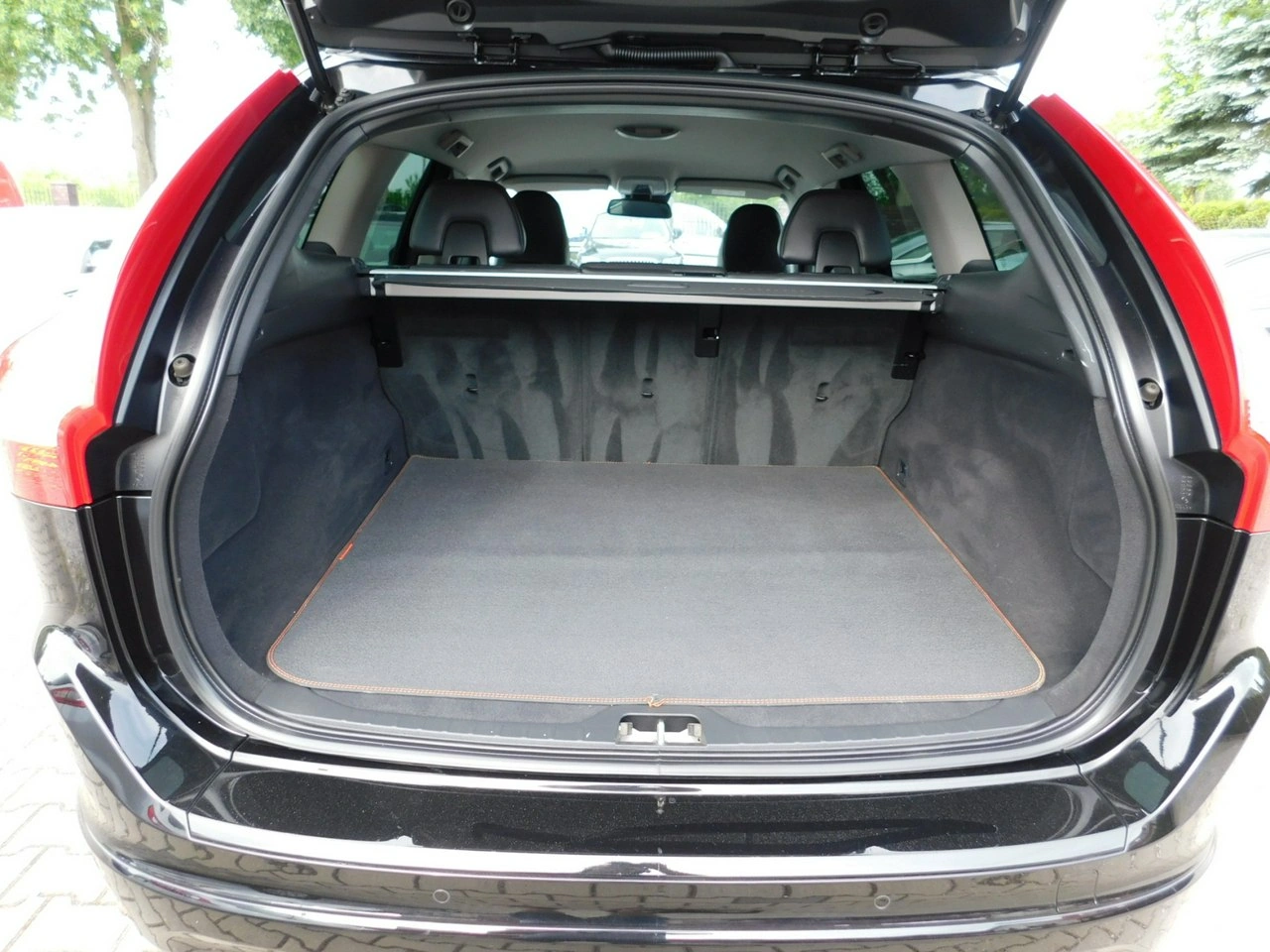 Volvo XC 60 - Zdjęcie 11