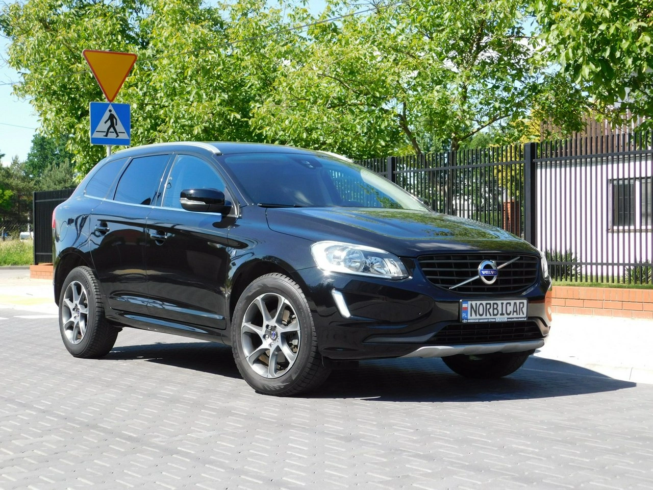 Volvo XC 60 - Zdjęcie 4