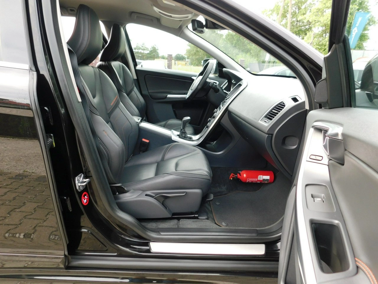 Volvo XC 60 - Zdjęcie 8