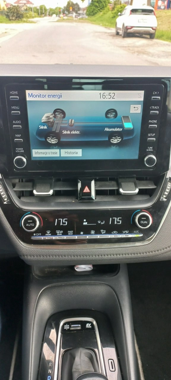 Toyota Corolla - Zdjęcie 16
