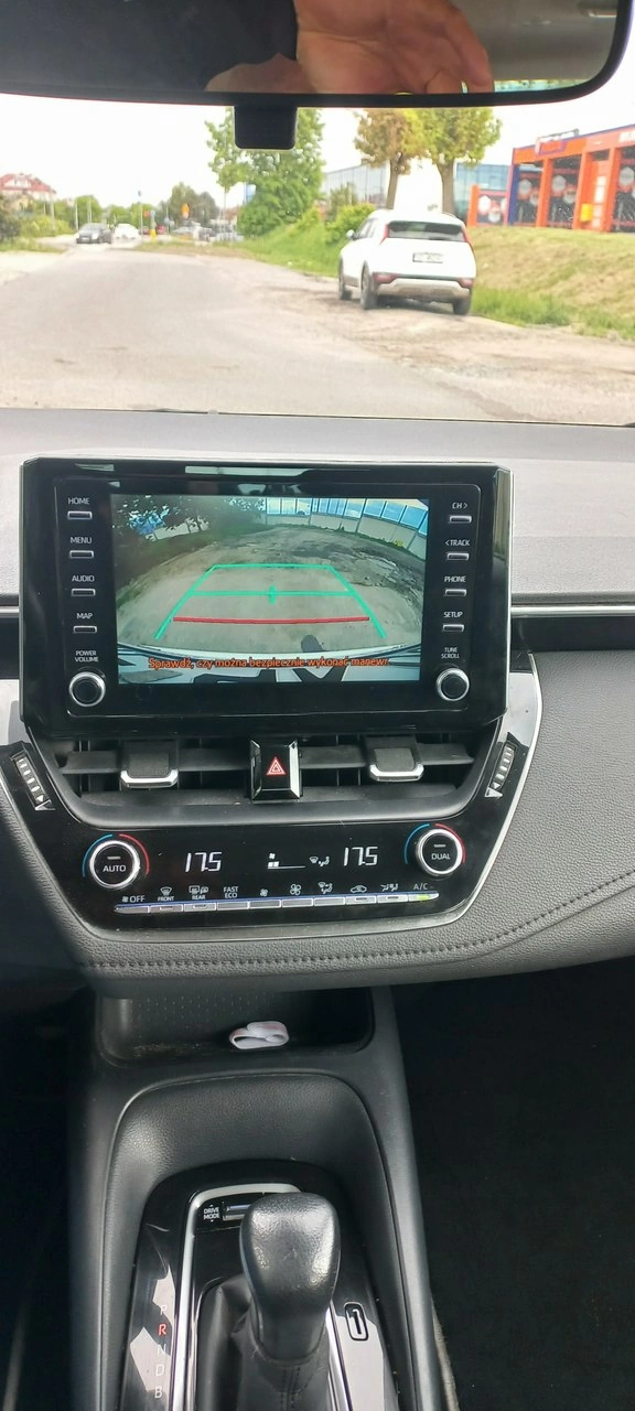 Toyota Corolla - Zdjęcie 18